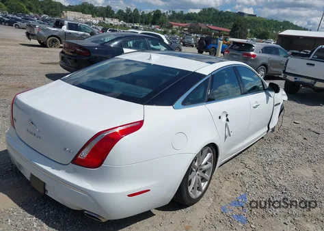 2013 Jaguar Xj z USA, uszkodzony, nr VIN SAJWA1C76D8V43836